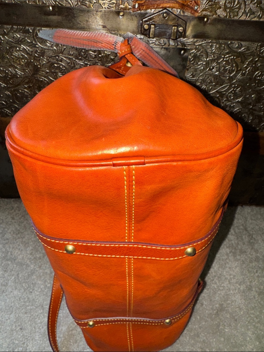 Dooney & Bourke large Florentine satchel with strap in HTF Orange - Picture 6 of 16